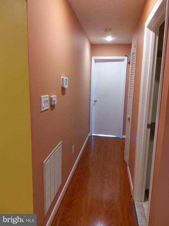 Foto del edificio - 2109 Woodbox Ln