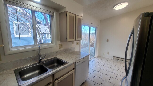 Foto del edificio - 945 Buchanan Ave