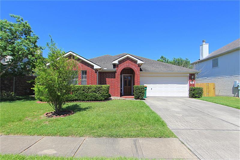 2204 Day Dr, Pearland, TX 77584 House for Rent in Pearland, TX