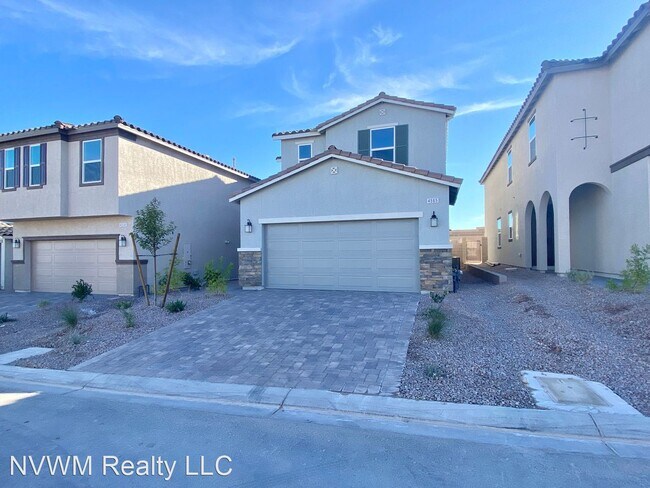 Building Photo - 4 br, 2.5 bath House - 4565 Swimming Minno...