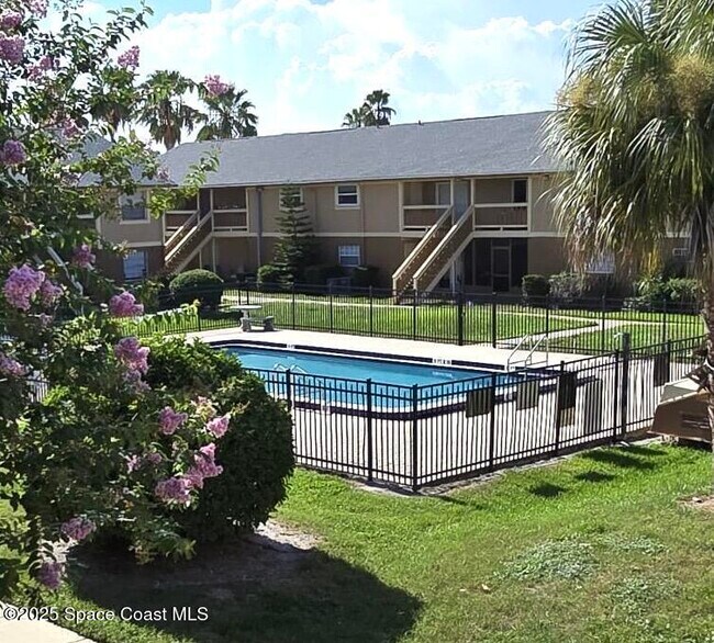 Foto del edificio - 294 Berkshire Ln