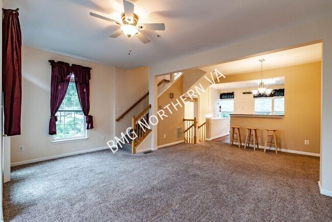 Building Photo - 5819 Pearson Ln