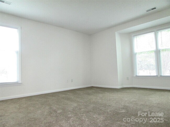 Building Photo - 10240 Rose Meadow Ln