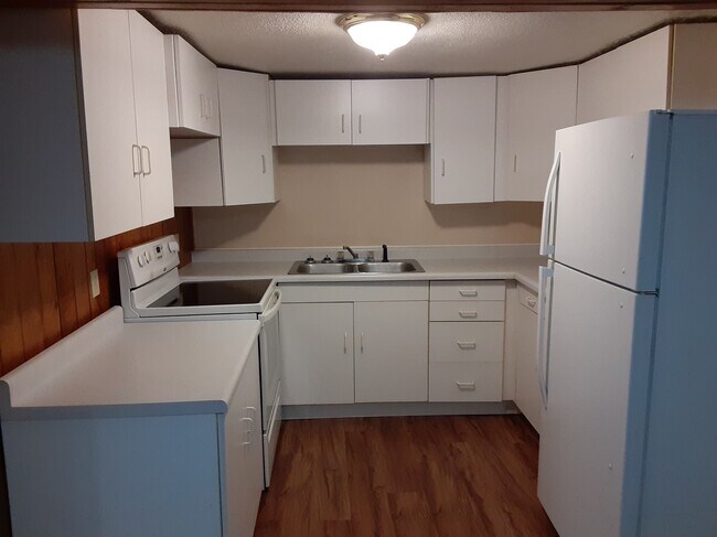 Foto del edificio - 308-302 E Park St