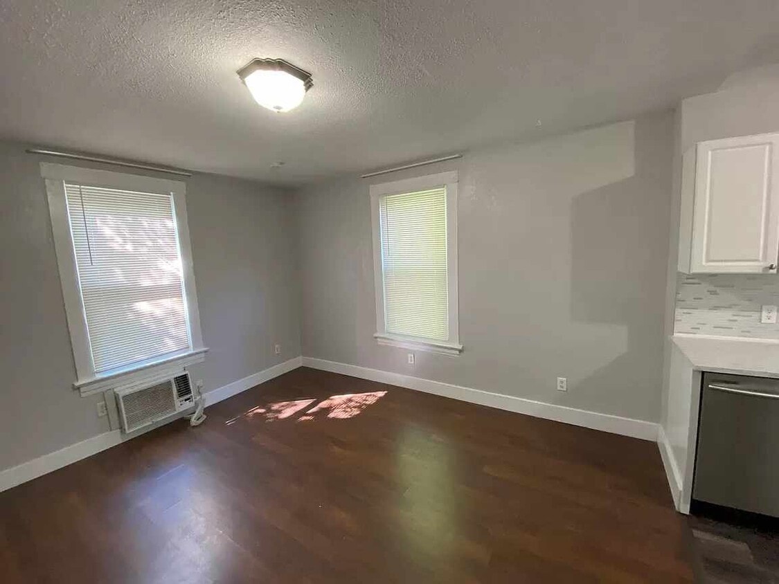 3438 Greenwood Blvd, Maplewood, MO 63143 House Rental in Maplewood