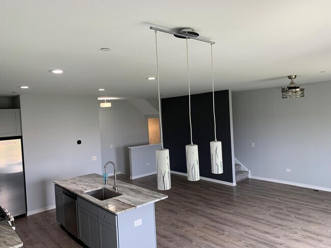 Foto del edificio - 906 Gillespie Ln