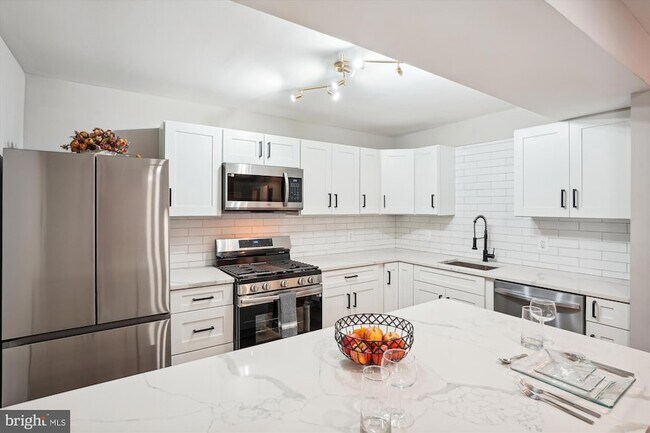 Foto del edificio - 820 Quince Orchard Blvd