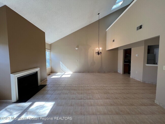 Foto del edificio - 216 Ravenswood Rd