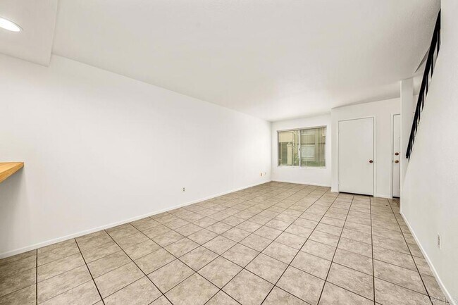 Foto del edificio - 1539 Gustavo St