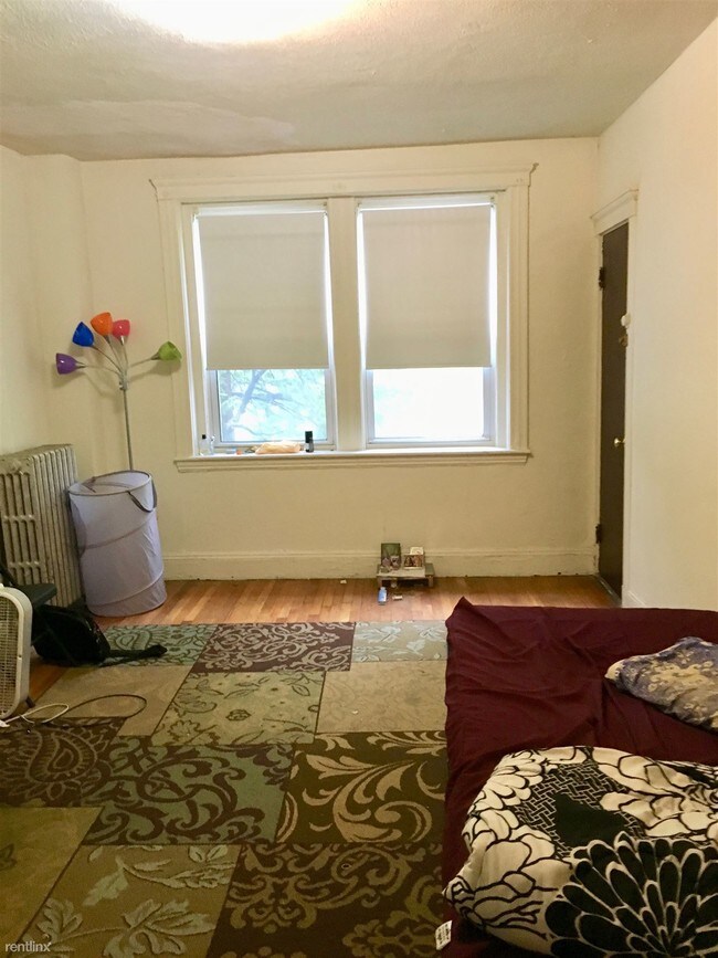 Building Photo - 3 br, 1 bath Apartment - 10 Vinal St Apt 6