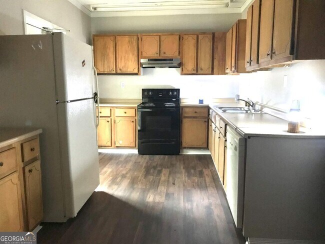 Building Photo - 214 Knodishall Dr