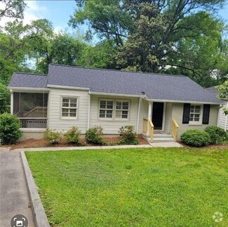 Building Photo - 990 Lindridge Dr NE