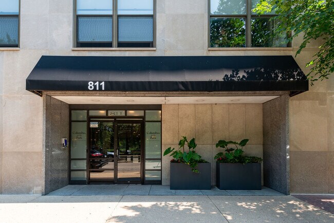Foto del edificio - 811 S Lytle St