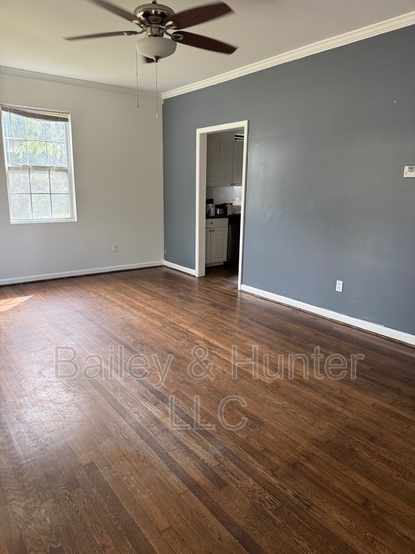 Photo - 764 Matilda Pl NW House