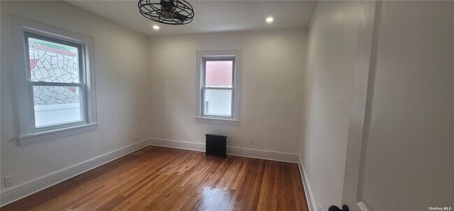 Building Photo - 31 E Hudson St