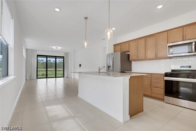 Building Photo - 20789 Napa Loop