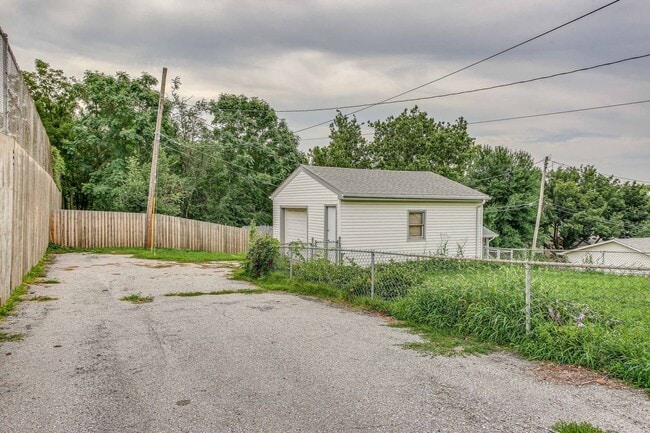 Photo - Charming Aksarben Gem House