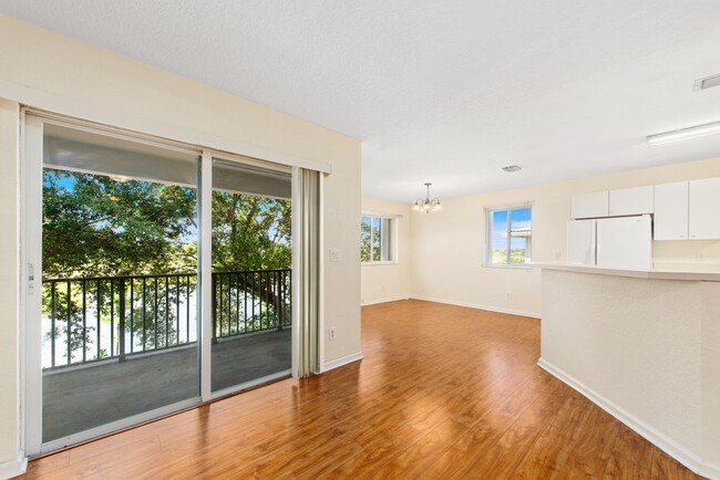 Foto del edificio - 8466 NW 40th St