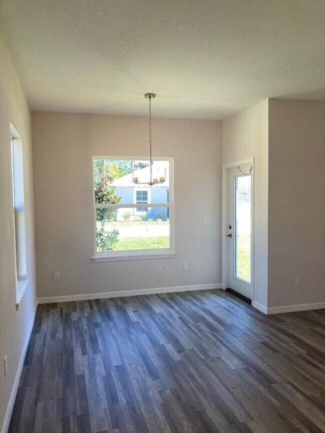 Foto del edificio - Newly Built Duplex in Beautiful Pine Lakes