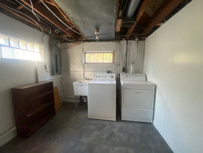 Foto del edificio - 313 Hudson St