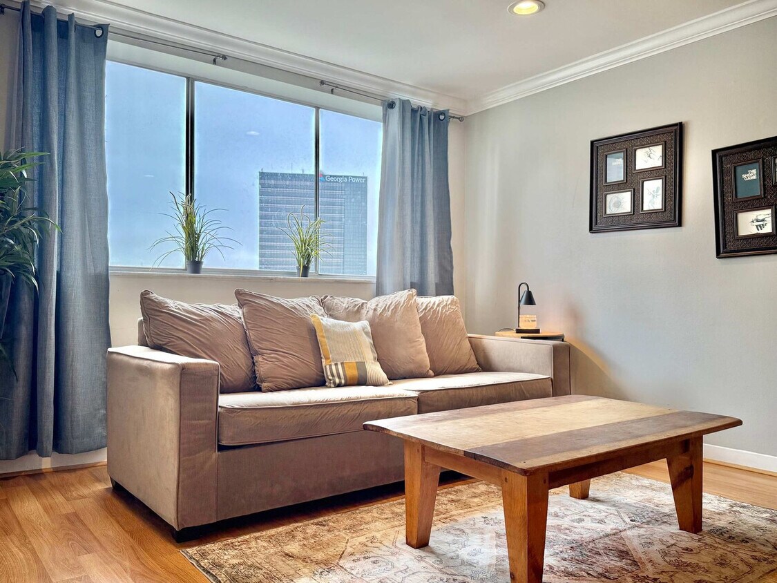 Foto principal - 215 Piedmont Ave NE