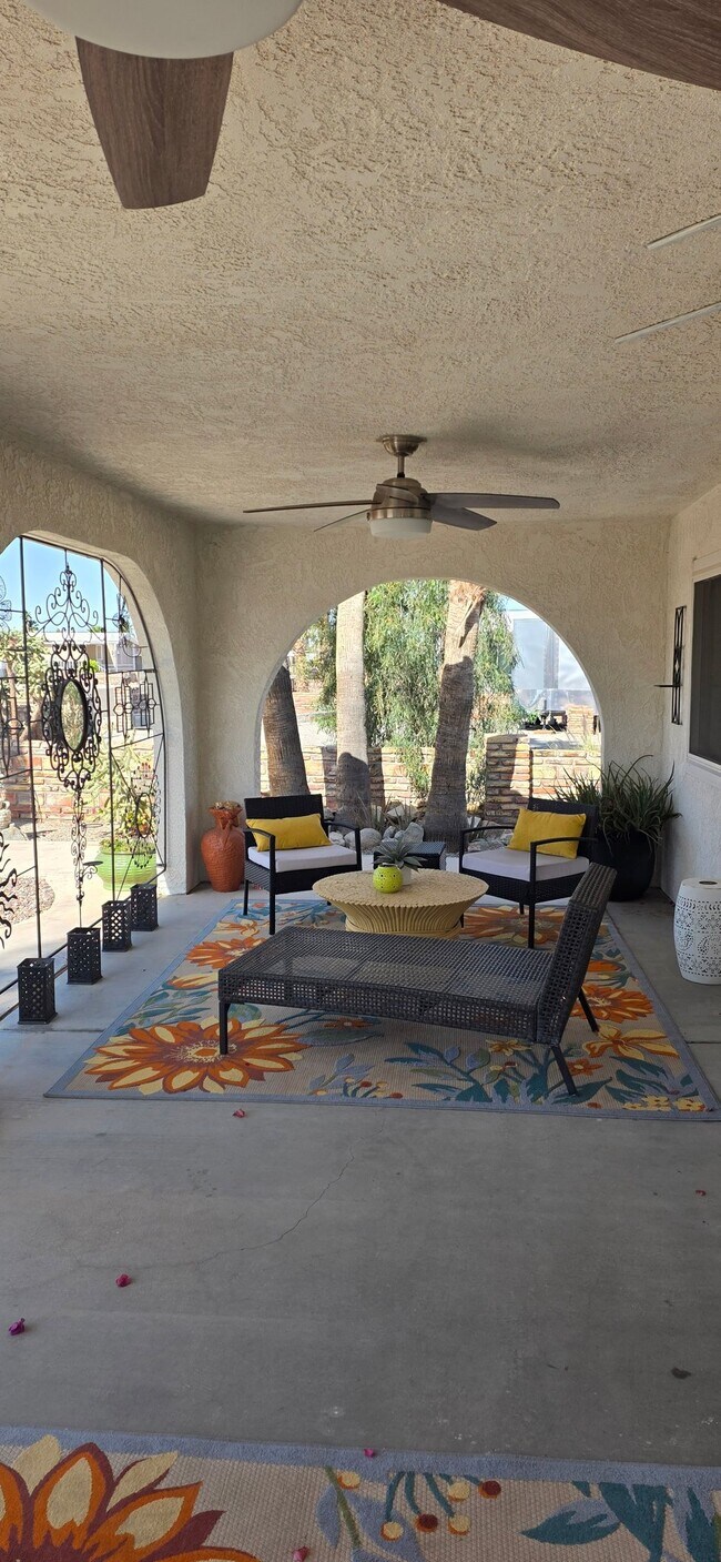 Foto del edificio - 13664 E 45th Ln