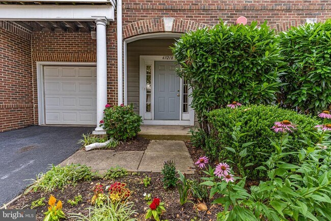 Foto del edificio - 6321 Eagle Ridge Ln