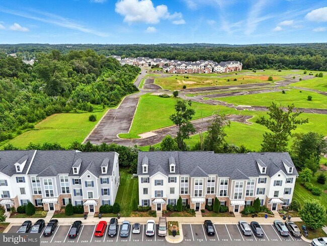 Foto del edificio - 7416 Riding Meadow Way
