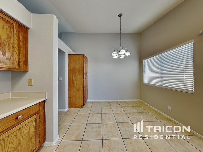 Building Photo - 5749 Grand Entries Dr