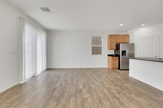 Building Photo - 935 Spiracle Ave