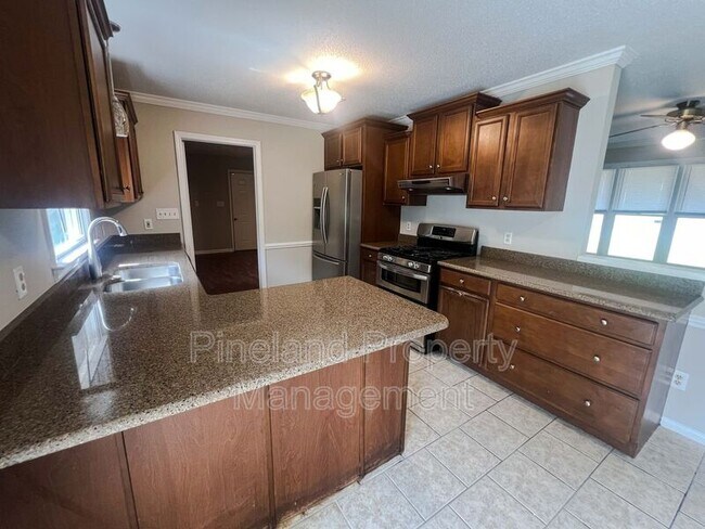 Foto del edificio - 150 Hickman Ct