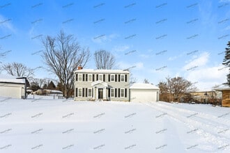 Building Photo - 2511 El Camino Dr