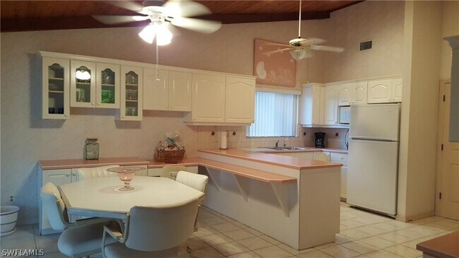 Foto del edificio - 5617 SW 10th Ave