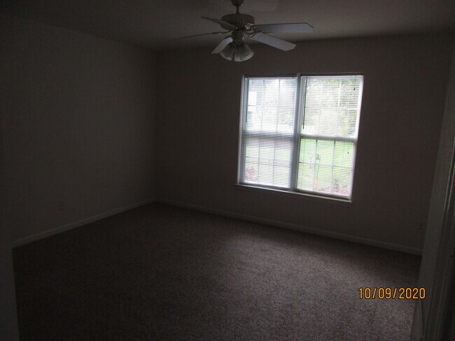 Building Photo - 6512 Royal Pine Dr