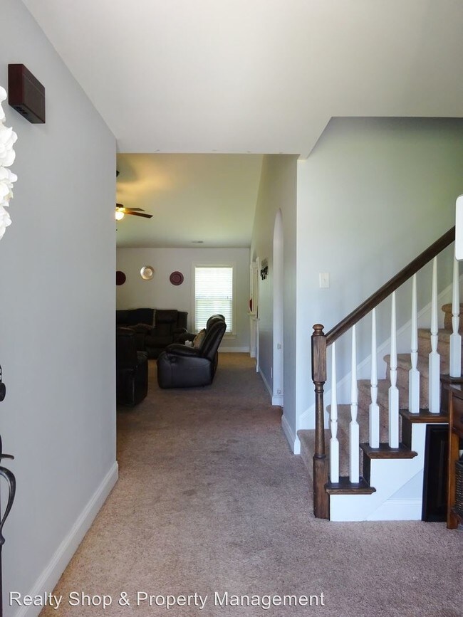 Building Photo - 4 br, 3 bath House - 303 Pebble Island