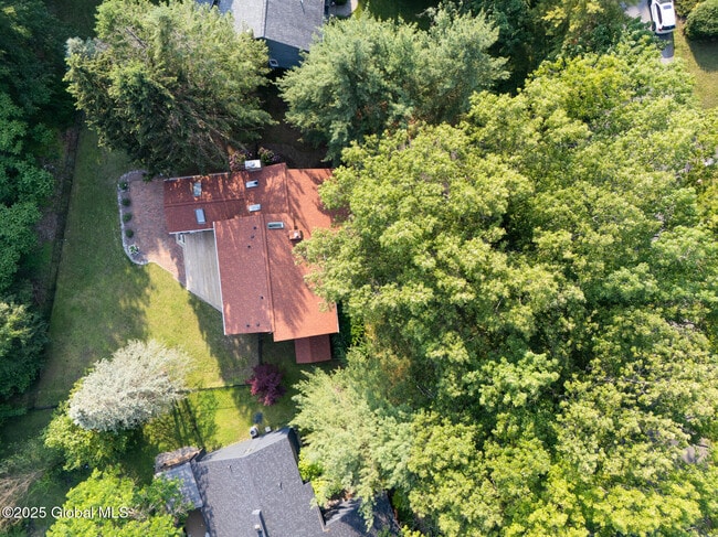 Building Photo - 13 Robinwood Dr