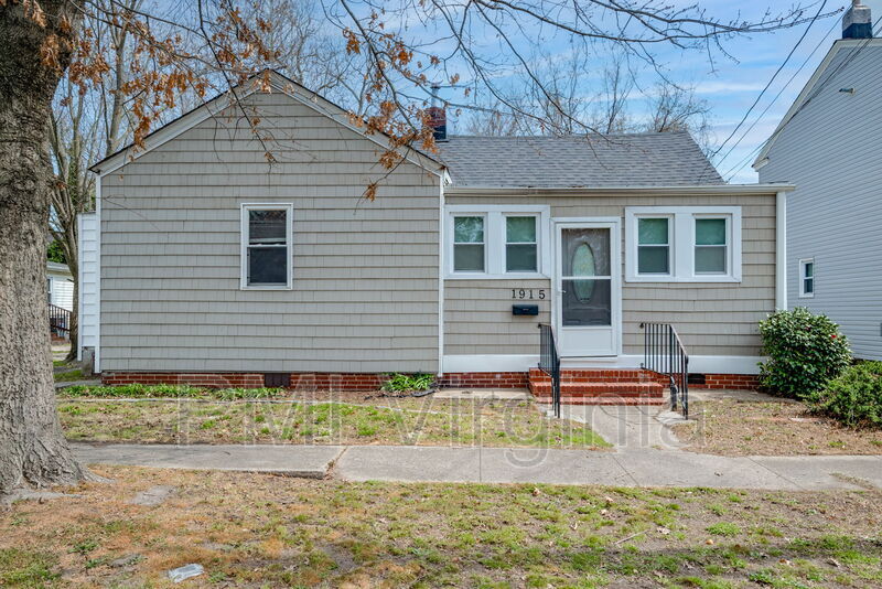 Foto principal - 1915 Lansing Ave