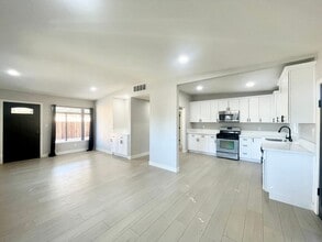 Building Photo - 66572 Cahuilla Ave