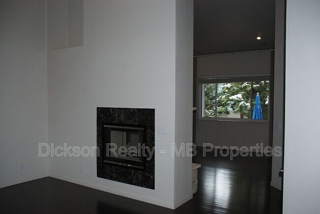 Foto del edificio - 4550 Lynnfield Ct