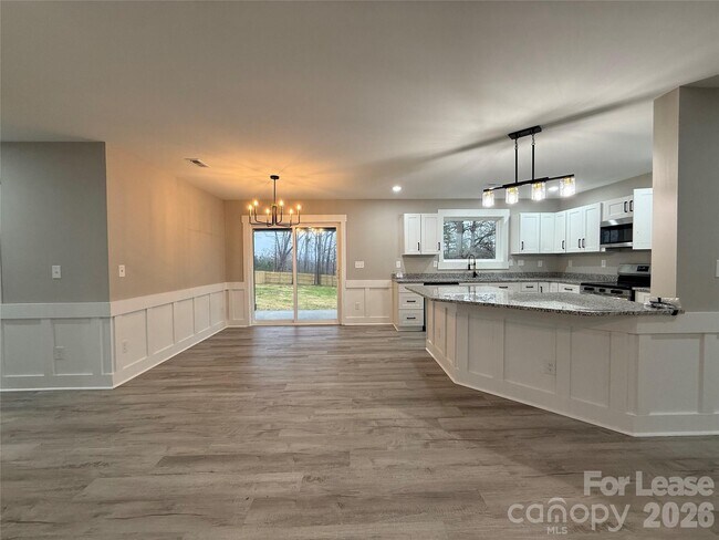 Building Photo - 20 Ridgecrest Ave