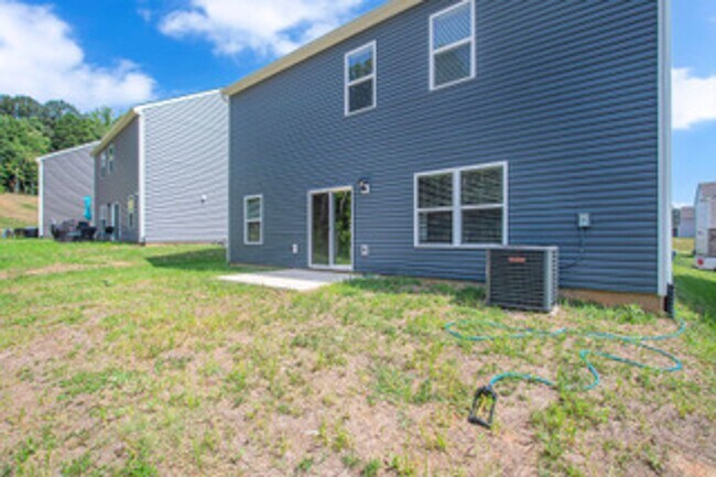 Foto del edificio - 1025 Curly Top Ln