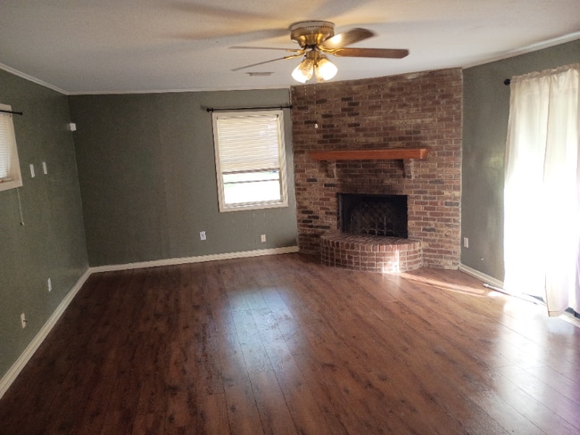 Foto del edificio - 3112 Revere St