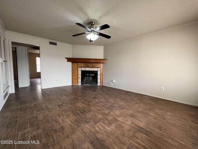 Foto del edificio - 7405 Waco Ave