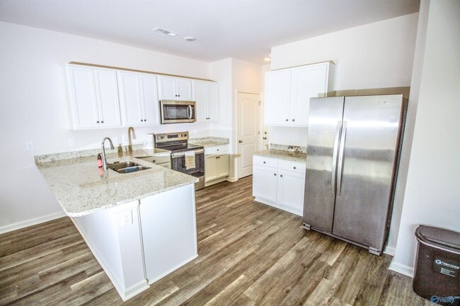 Building Photo - 167 Maple Spg Trl