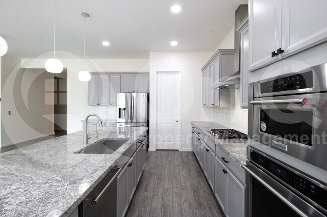 Building Photo - 1181 E Cherrywood Pl