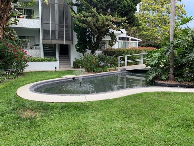 Building Photo - La Jolla Condo for Rent