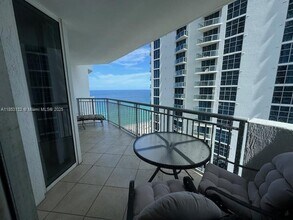 Building Photo - 17375 Collins Ave