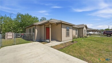 Building Photo - 107 Rosedale Ave