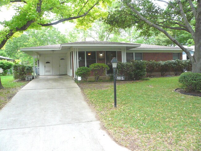 Building Photo - 5513 Delwood Dr