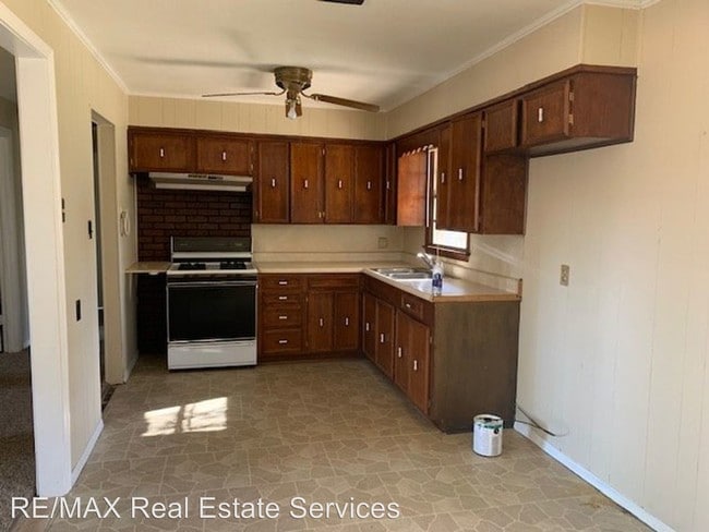 Building Photo - 3 br, 1 bath House - 3023 Karla
